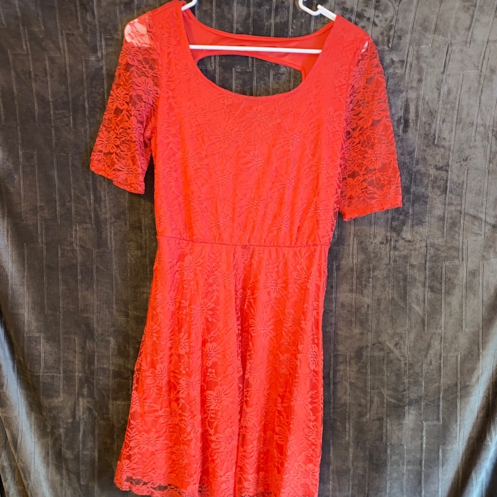 Mid Sleeve U neck Knee Length Dress